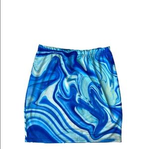 Trendy blue marble mini skirt.